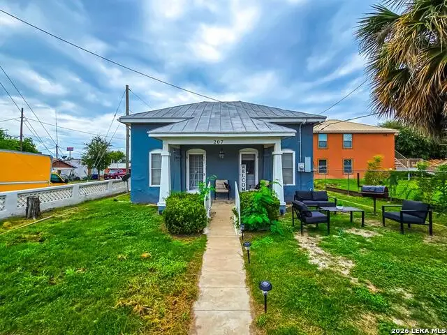 207 Ceylon & 665 E. Rio Grande Ste A, Eagle Pass, TX 78852 - #1