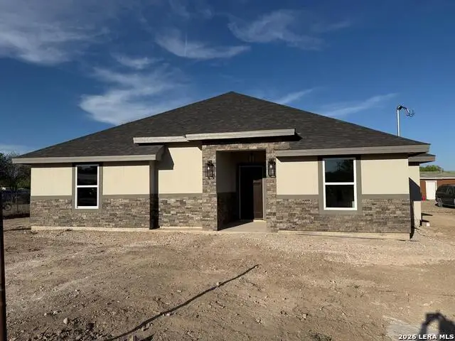 3204 Calle Teresa, Eagle Pass, TX 78852 - #1
