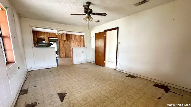 838 Medina Street, Eagle Pass, TX 78852 - #3