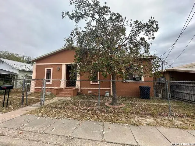 786 Ave B, Eagle Pass, TX 78852 - #1