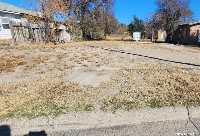 334 Medina St., Eagle Pass, TX 78852 - #3