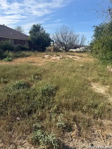 899 Madison Street, Eagle Pass, TX 78852 - #3