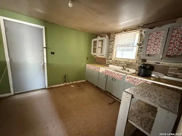 402 Wernett St., Del Rio, TX 78840 - #3
