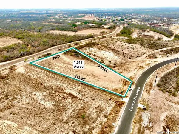 204 Paseo Del Lago, Eagle Pass, TX 78852