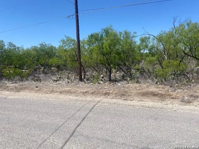95 Loma Grande Rd, Crystal City, TX 78839 - #3