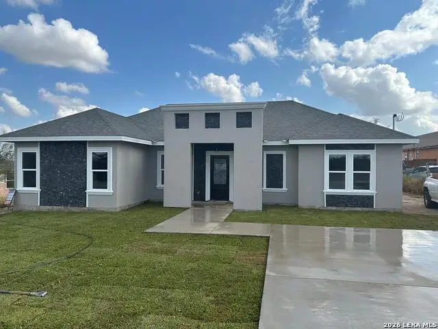 85 Linda Vista Dr, Eagle Pass, TX 78852 - #1