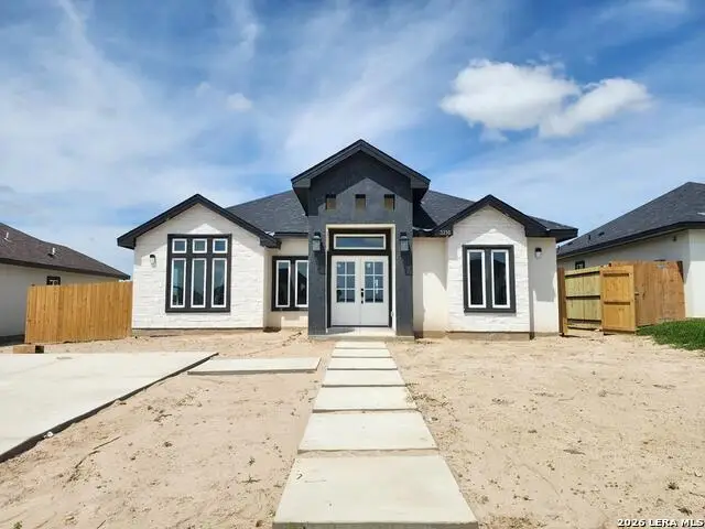 3210 Ethel Dr., Eagle Pass, TX 78852 - #1