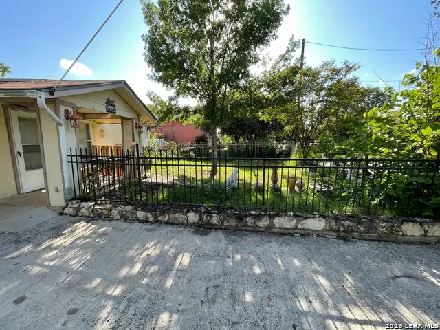 330 Bradley St., San Antonio, TX 78211 - #3