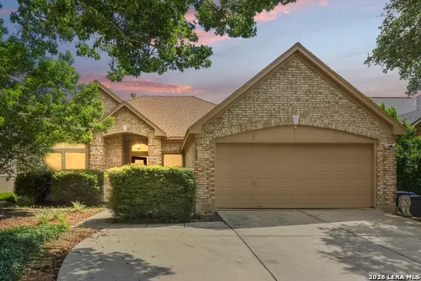 8 Marella Dr, San Antonio, TX 78248