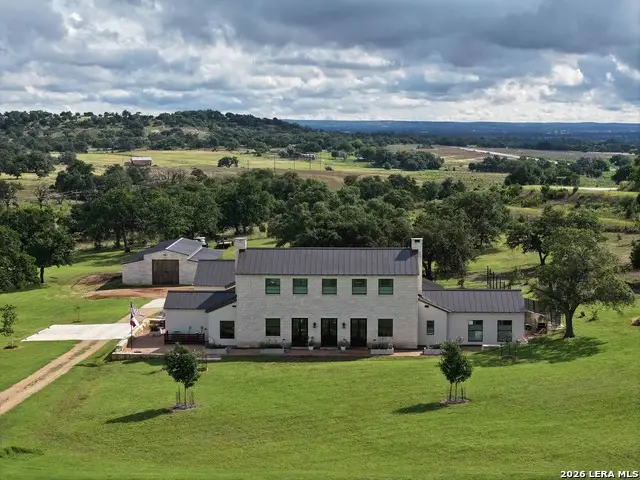 130 Overlook Dr, Fredericksburg, TX 78624 - #1