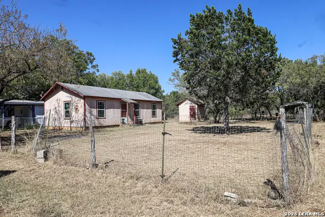 119 Hondo Dr, Bandera, TX 78003 - #1