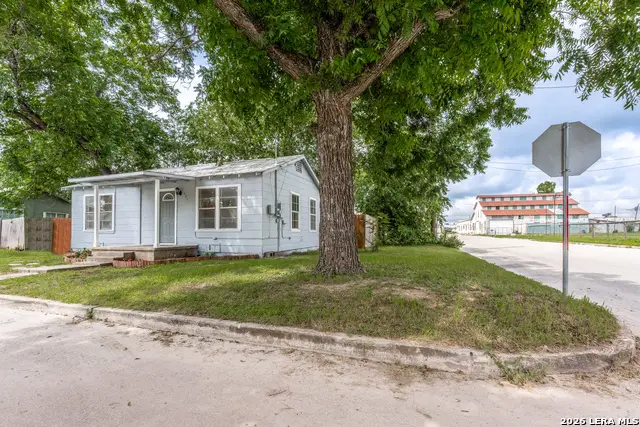 491 Wright, New Braunfels, TX 78130 - #3
