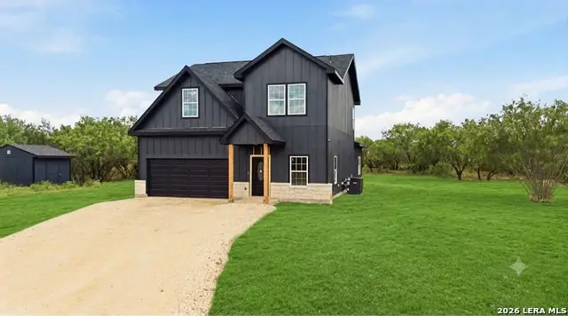 111 County Road 2660, Devine, TX 78016 - #2