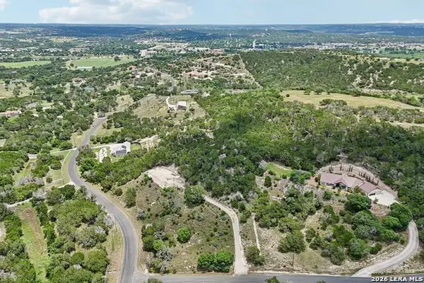 902 Saddlewood Blvd, Kerrville, TX 78028