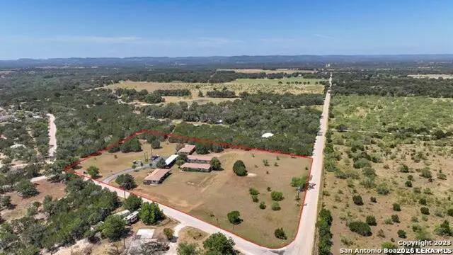 182 Joiner Dr, Bandera, TX 78003 - #1