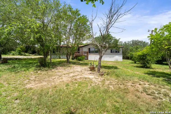176 County Road 5633, Castroville, TX 78009