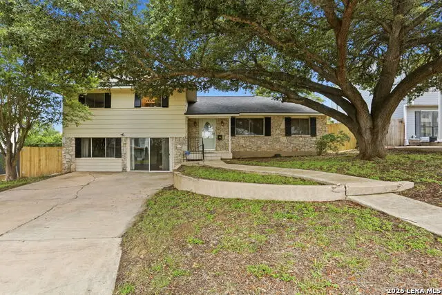 3906 Killarney Dr, San Antonio, TX 78223 - #1