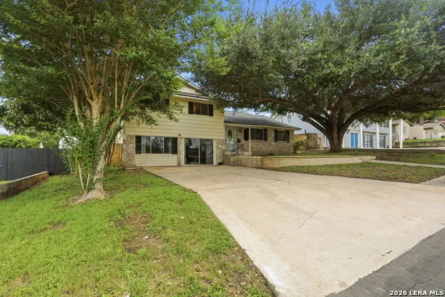 3906 Killarney Dr, San Antonio, TX 78223 - #2