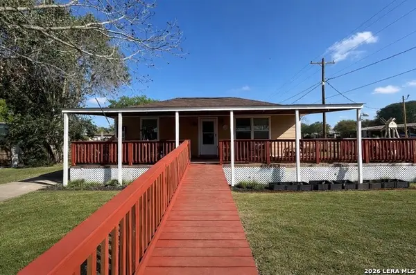 251 Avenue J, Poteet, TX 78065