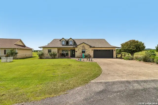 308 Wood View Cir, Bandera, TX 78003 - #1