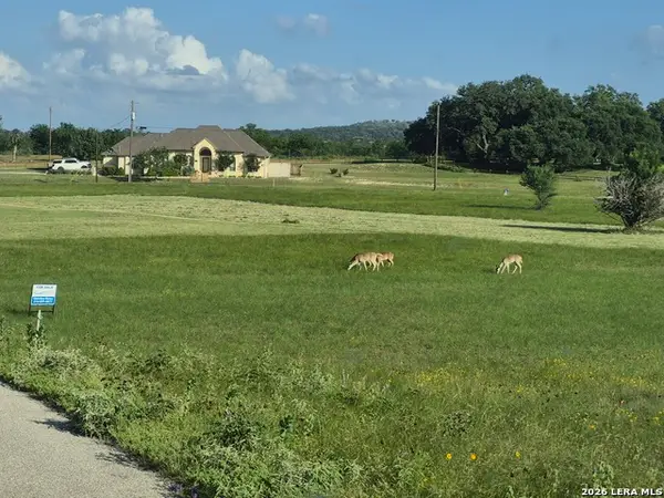 LOT 4 Antler Cir, Bandera, TX 78003