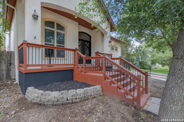 410 Queen Anne Ct, San Antonio, TX 78209 - #2