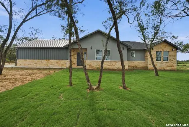 157 Sylashayes Loop, Pleasanton, TX 78064 - #1