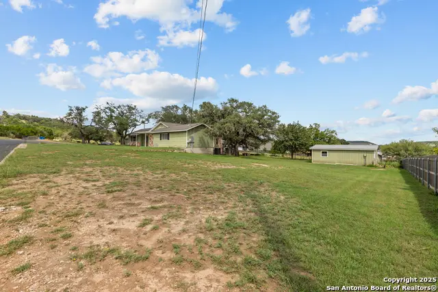 224 Lower Crabapple Rd, Fredericksburg, TX 78624 - #2