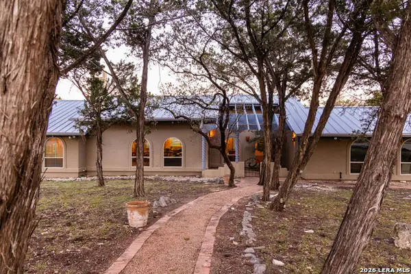 193 Rim Rock Circle W, Hunt, TX 78024