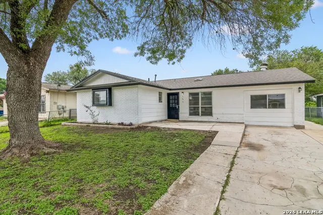 466 Maddux St, San Antonio, TX 78227 - #2