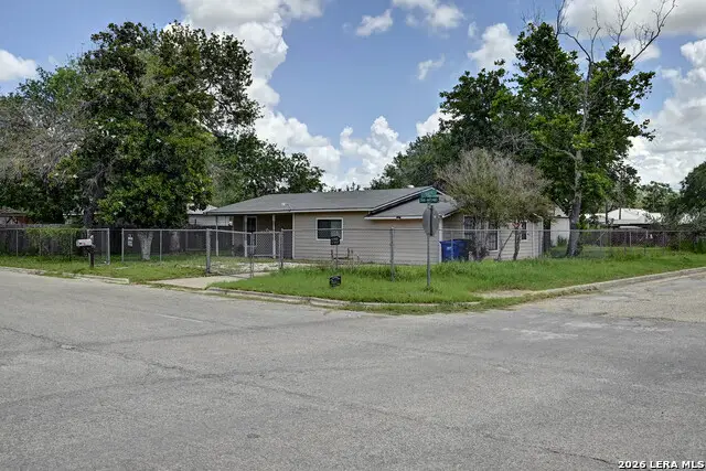 904 San Antonio, Pleasanton, TX 78064 - #1