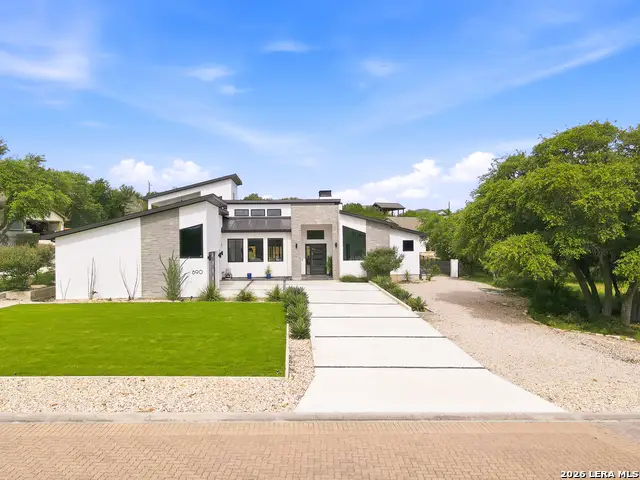 690 Kings Point Dr, Canyon Lake, TX 78133 - #1