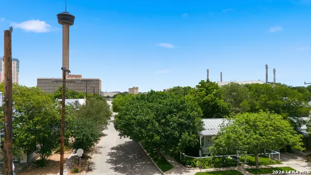 301 Barrera St, San Antonio, TX 78210 - #2