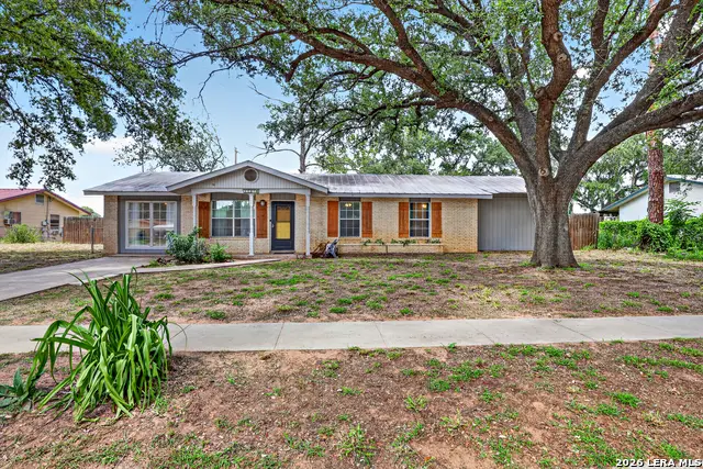 1112 Maia St, Pleasanton, TX 78064 - #2