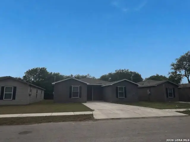 831 Escalon Ave, San Antonio, TX 78221 - #1