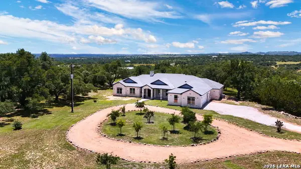 967 Crystal Mountain Drive, Round Mountain, TX 78663