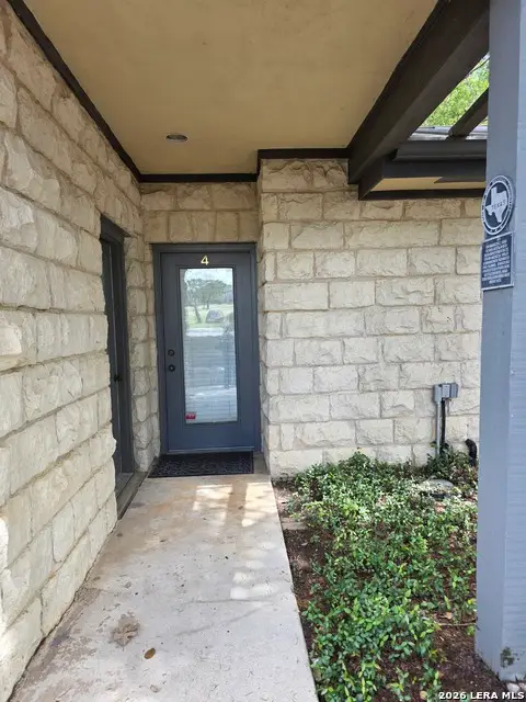220 Riverhill Club Ln #4, Kerrville, TX 78028 - #2