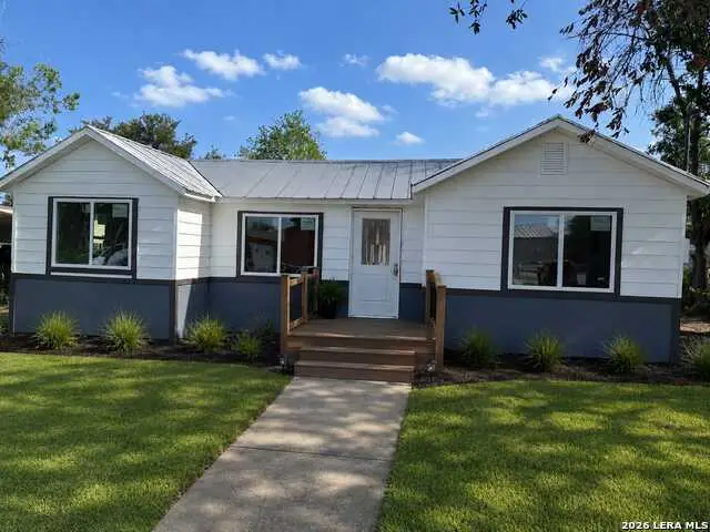 261 Avenue H, Poteet, TX 78065 - #1