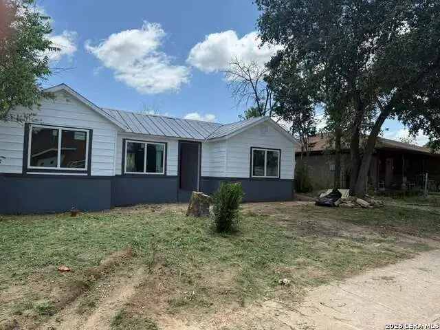 261 Avenue H, Poteet, TX 78065 - #3