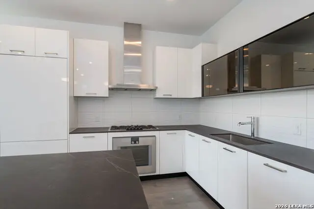123 Lexington Ave #1303, San Antonio, TX 78205 - #3