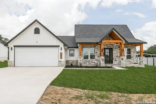 12911 Nuevo Arroyo Dr, Atascosa, TX 78002