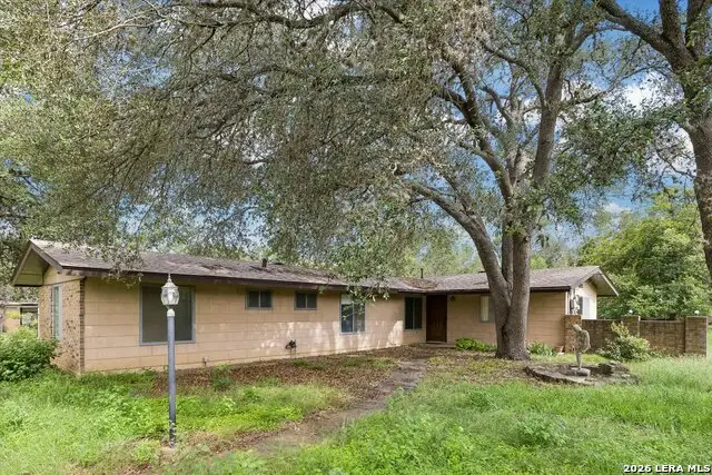 6647 Stonykirk Rd, San Antonio, TX 78240 - #1