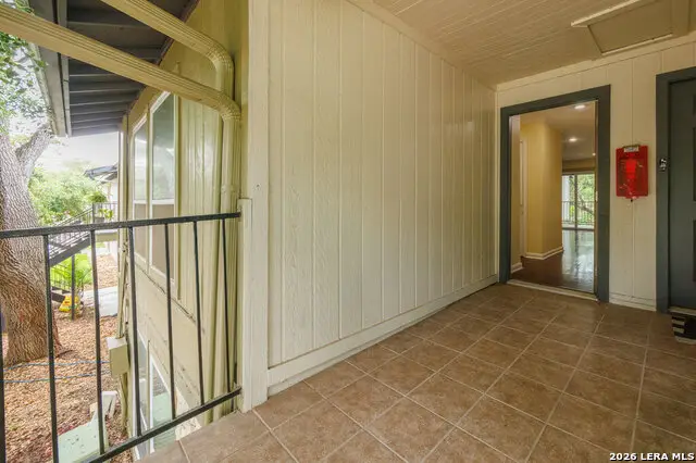 100 Lorenz Rd #APT 1110, San Antonio, TX 78209 - #2