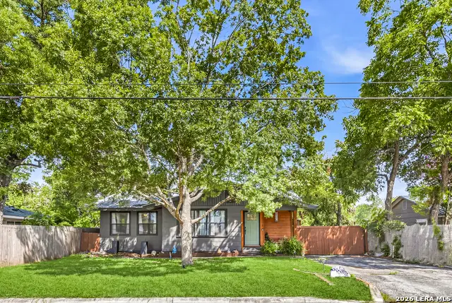1520 W Bridge St, New Braunfels, TX 78130 - #1