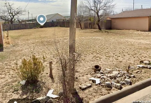 417 W Avenue X, San Angelo, TX 76903 - #3