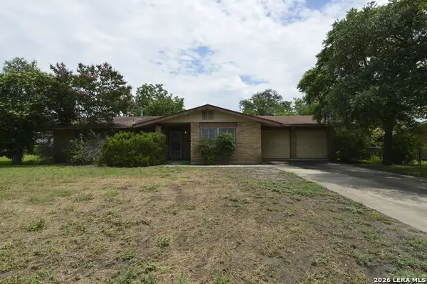 222 Zephyr Dr, Windcrest, TX 78239