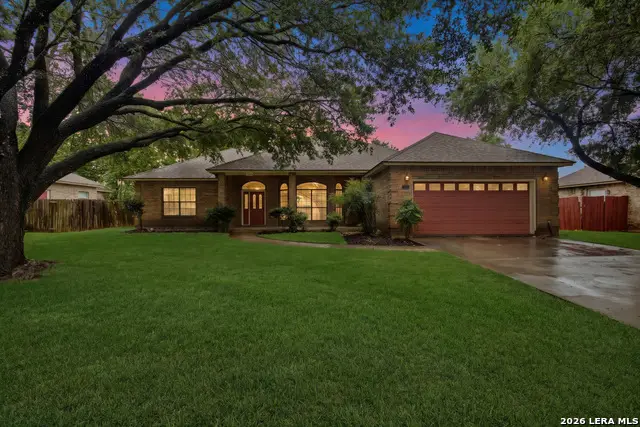 1073 Memorial Cir, New Braunfels, TX 78130 - #2