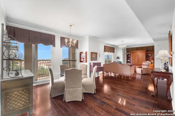 1 Towers Park Ln #711, San Antonio, TX 78209
