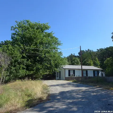 260 Kerrville South Dr, Kerrville, TX 78028 - #1