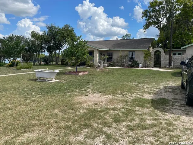 402 County Road 574, Castroville, TX 78009 - #3